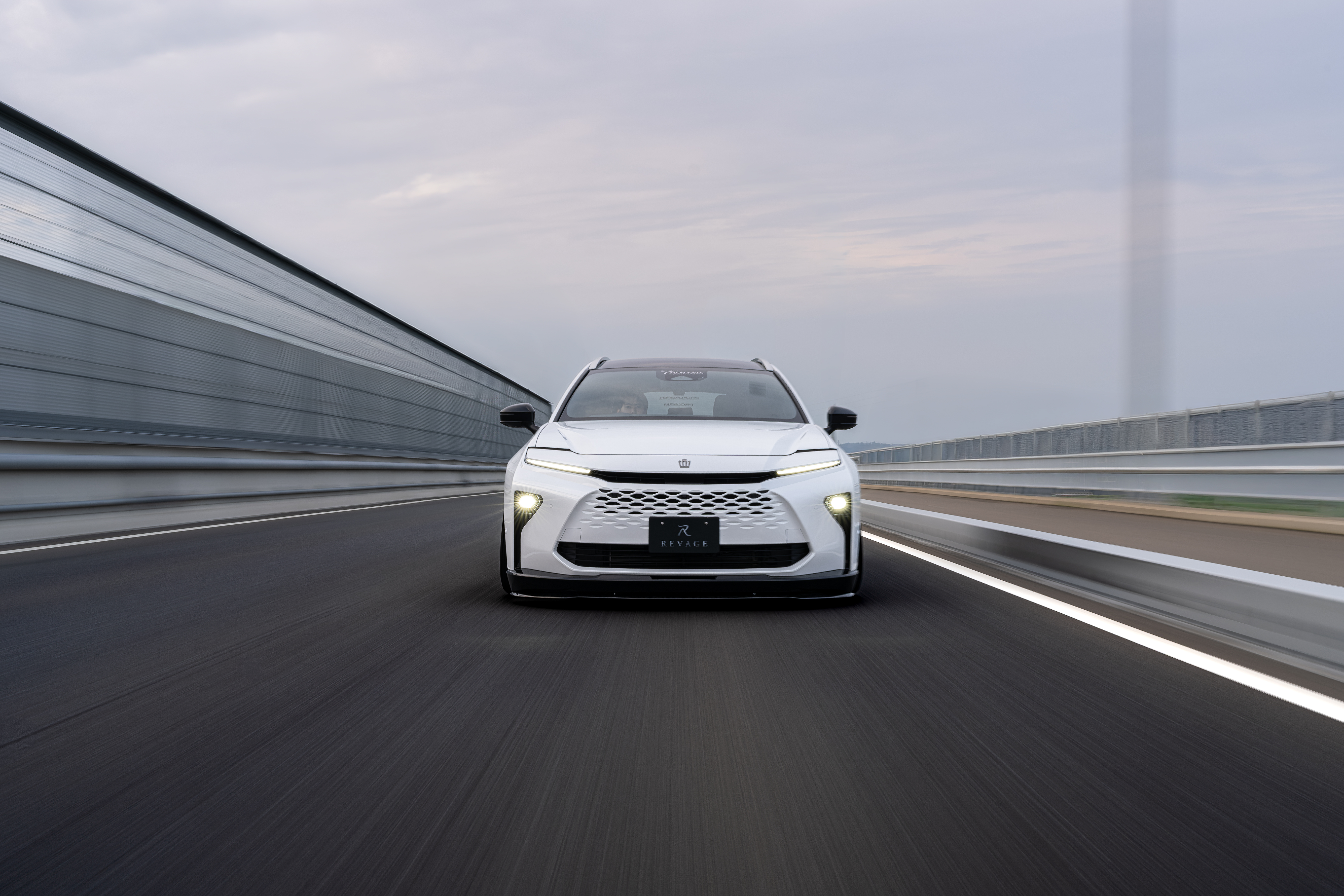 REVAGE（レヴァージュ）｜FORGED CARBON LIP SPOILER